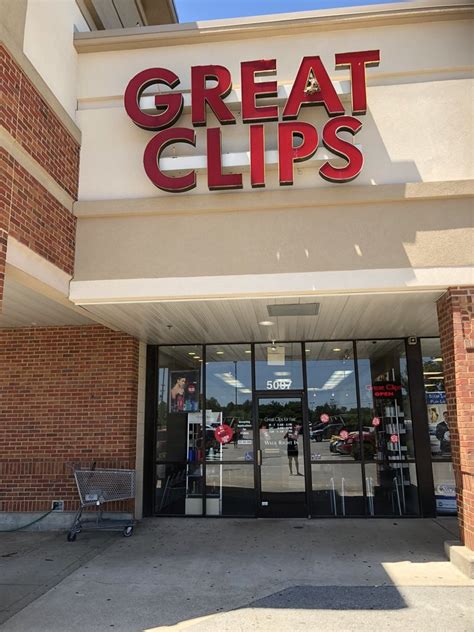 Come to your local Florence, KY Great Clips salon for hair styling, shampoo services, and even beard, neck and bang trims to keep you looking. . Great clips london ky